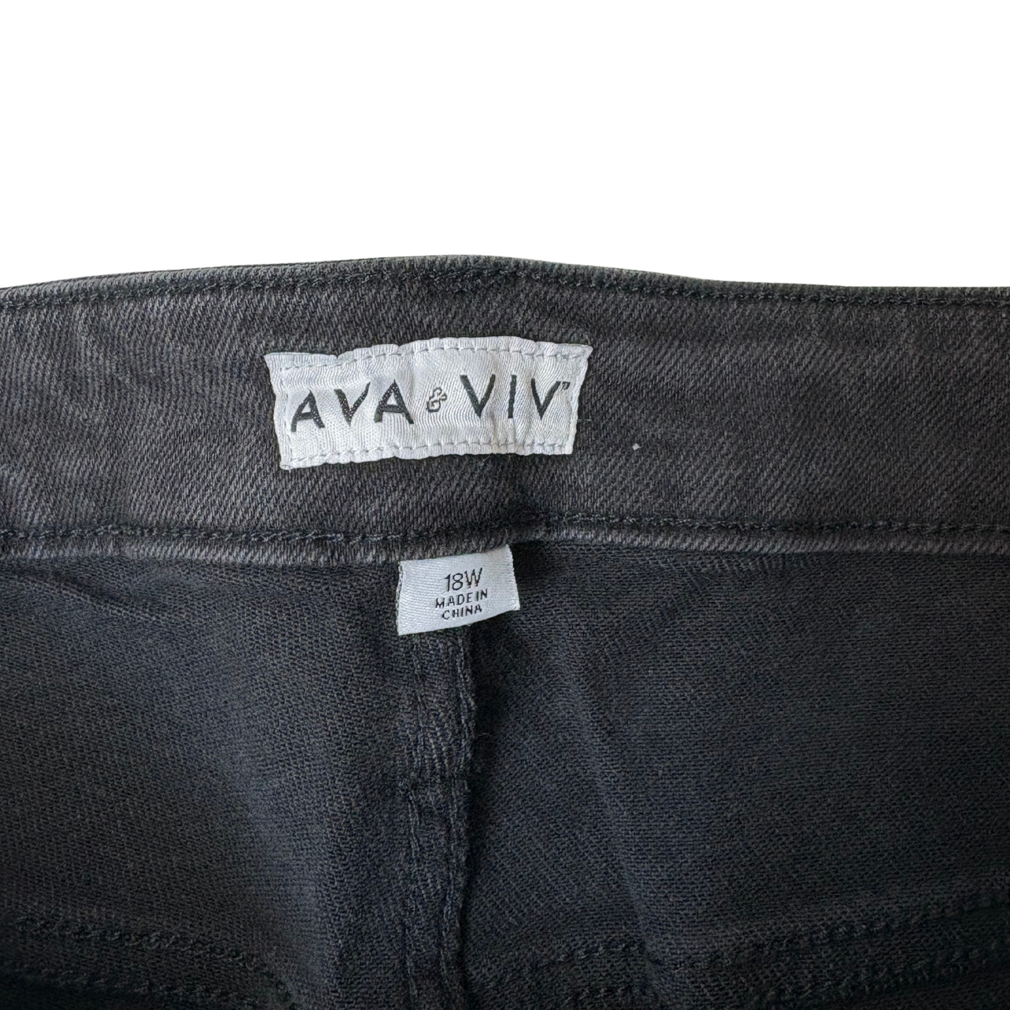Women's Black Wash High-Rise Slim Straight - 18W