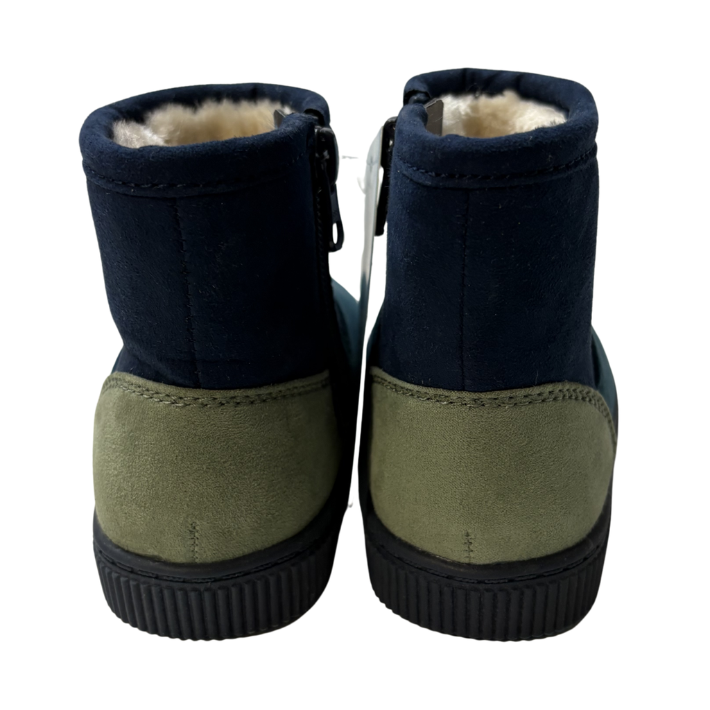 Kids Navy Blue & Green Boots – Size 7