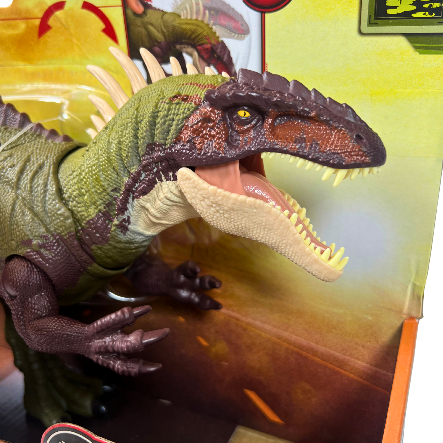 Large Dinosaur Battle Action Figure – Roaring, Chomping & Extending Spikes – 17 Inch