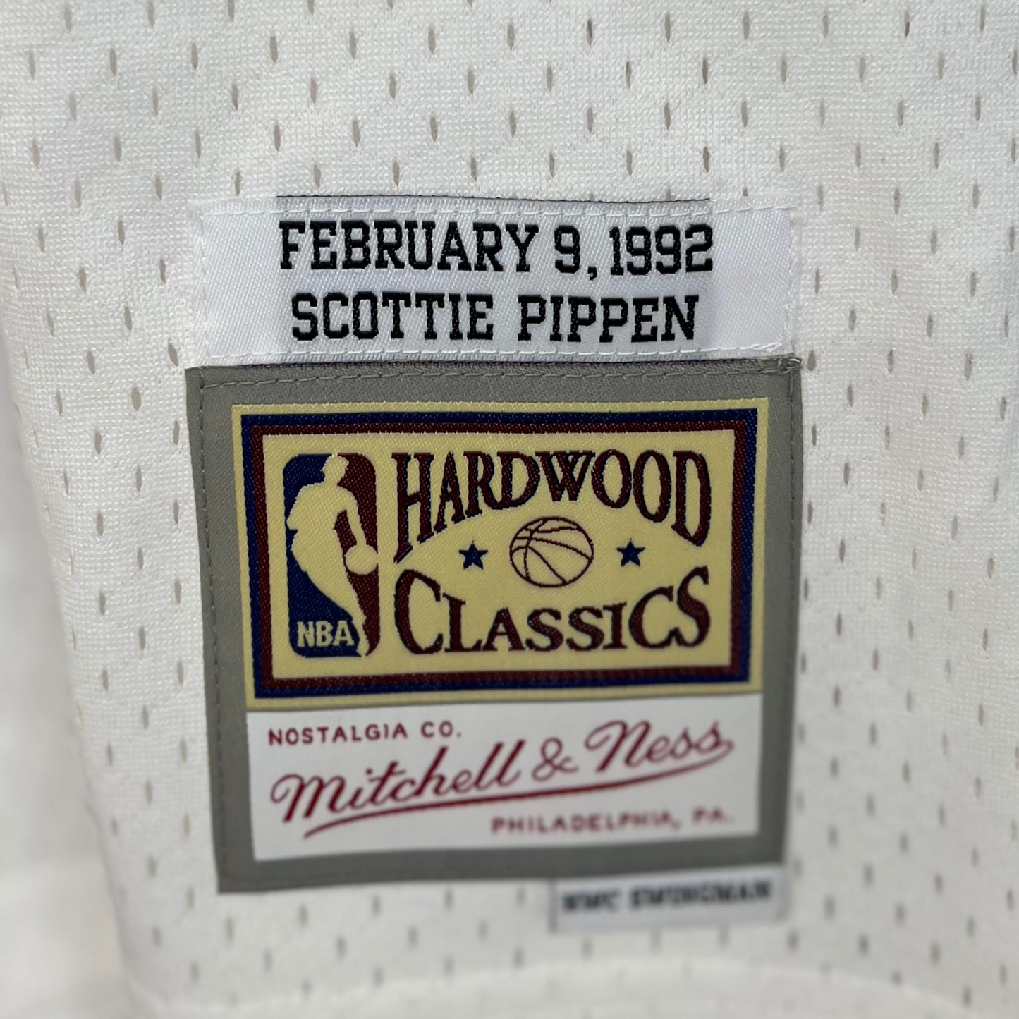 Men’s White Hardwood Classics 1992 All-Star Swingman Jersey – Scottie Pippen, Size 4XLT