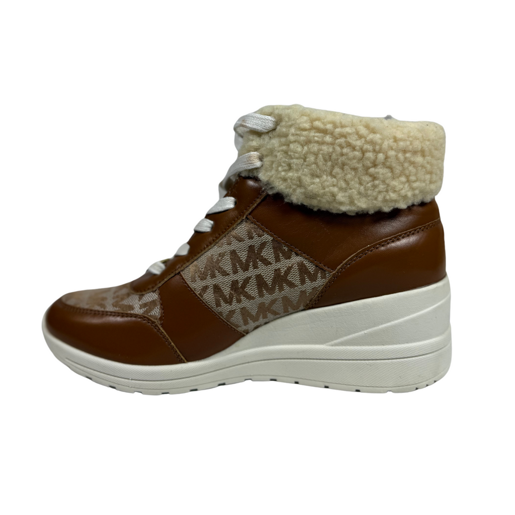 MK Tan Tahoe Wedge Boots with Monogram Faux Sherpa Trim, Girls' Size 5 (US), Euro 36, UK 4
