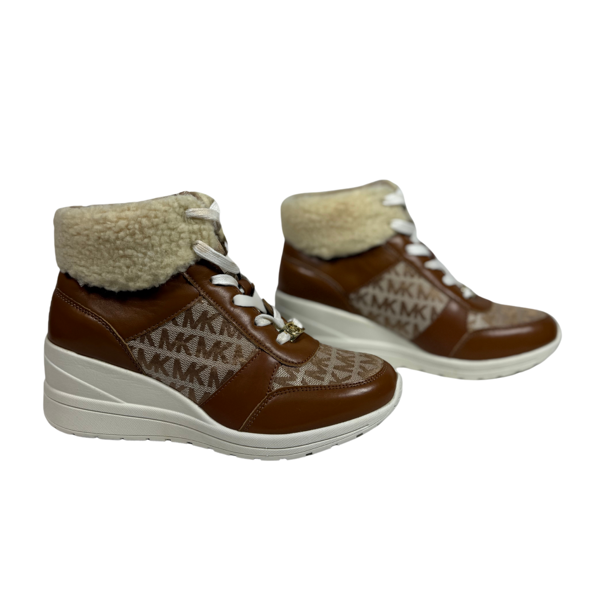 MK Tan Tahoe Wedge Boots with Monogram Faux Sherpa Trim, Girls' Size 5 (US), Euro 36, UK 4