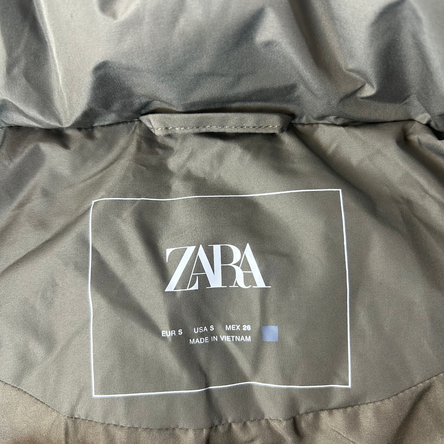 Women’s Short Water-Repellent Windproof Puffy Jacket with Hood – Size S – Dark Olive Green